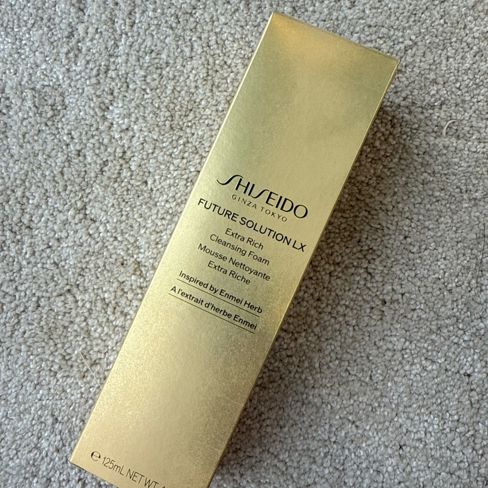 Shiseido Future Solution LX Cleansing Foam 4.7 oz